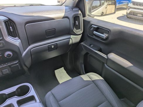 Used 2022 Chevrolet Silverado 1500 Custom RWD image 15