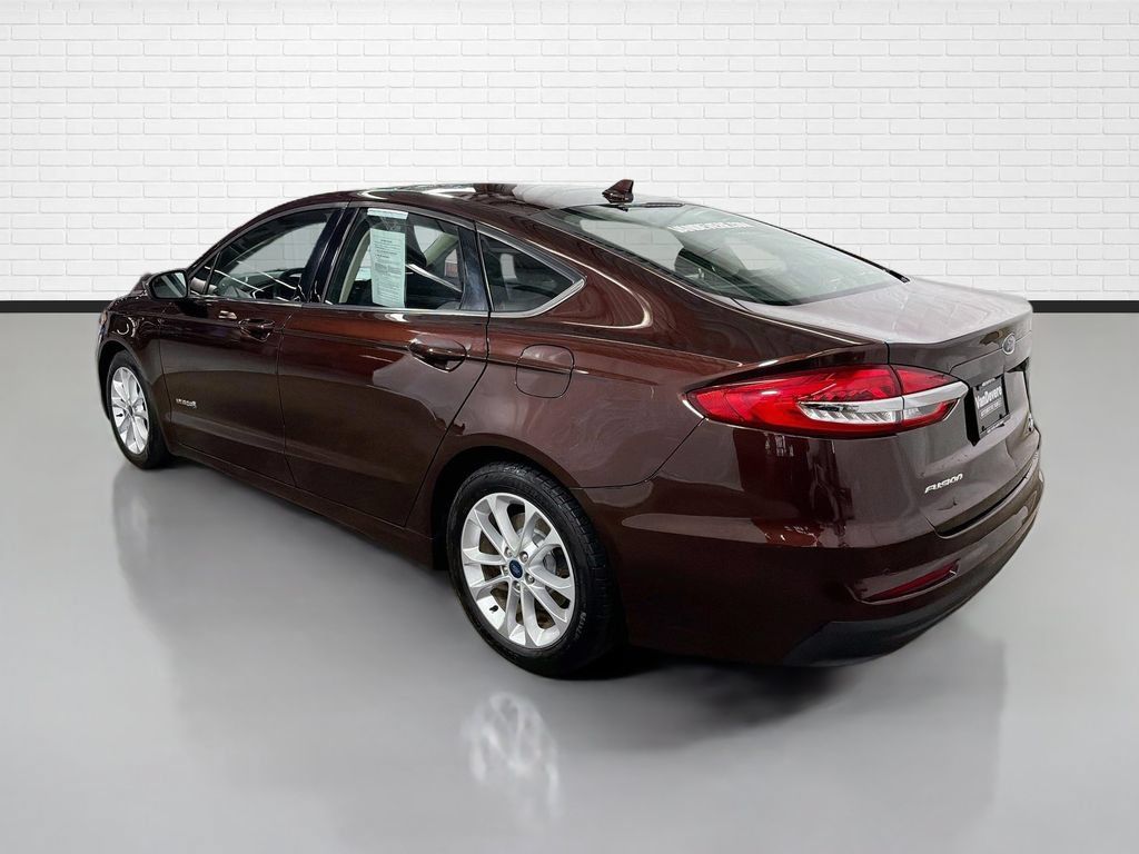Used 2019 Ford Fusion SE FWD image 7