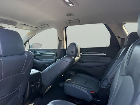 Used 2019 Buick Enclave Essence AWD/4WD image 14