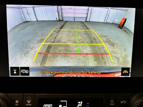 Used 2024 Toyota Grand Highlander AWD image 14