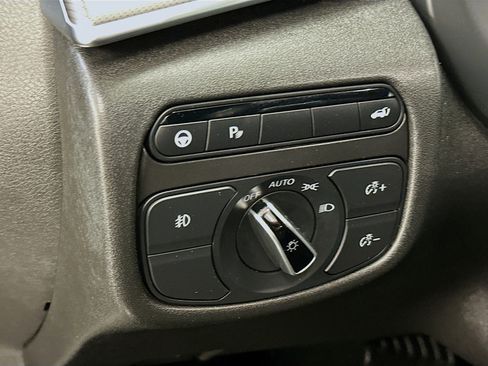 Used 2023 INFINITI QX55 Luxe w/ Cargo Package image 17