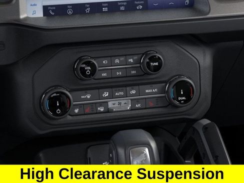 New 2025 Ford Bronco Outer Banks w/ Sasquatch Package image 16