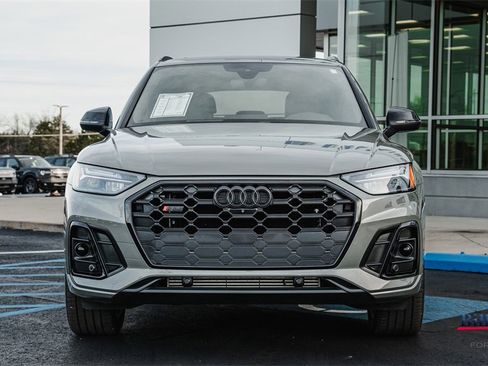 Used 2023 Audi SQ5 Premium Plus w/ Premium Plus Package image 6