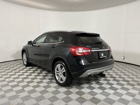 Used 2016 Mercedes-Benz GLA 250 4MATIC image 5
