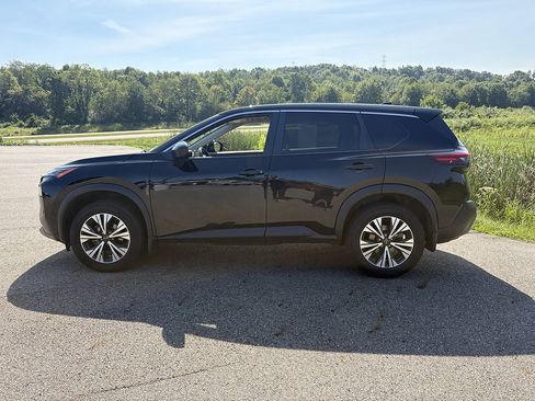 Used 2023 Nissan Rogue SV AWD/4WD image 2