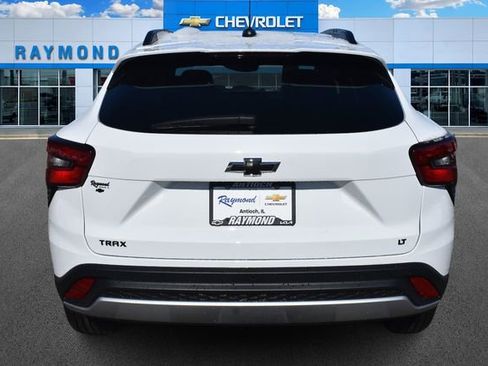 New 2026 Chevrolet Trax LT w/ Driver Confidence Package image 5