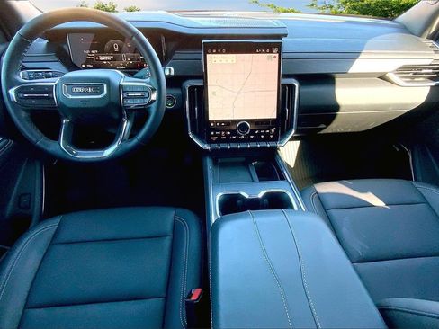 Used 2024 GMC Acadia Elevation w/ LPO, Floor Liner Package image 7