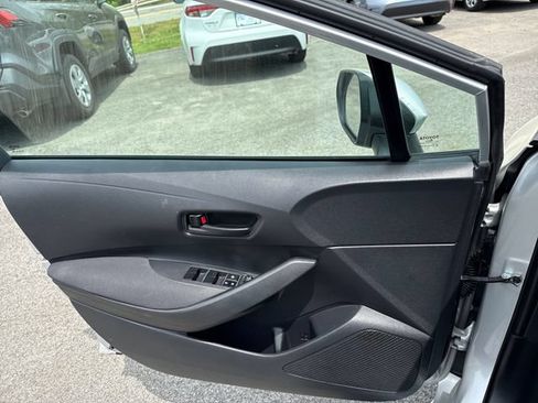 Used 2024 Toyota Corolla LE FWD image 13