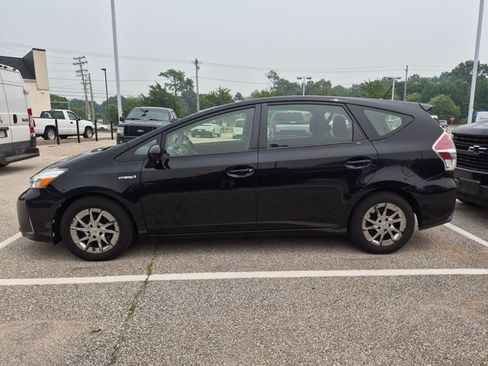 Used 2015 Toyota Prius V Three FWD image 5