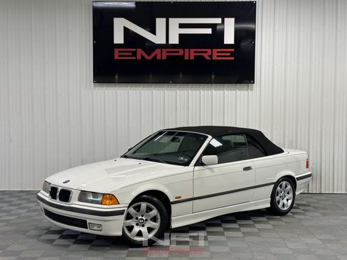 Used 1999 BMW 323i Convertible RWD image 2