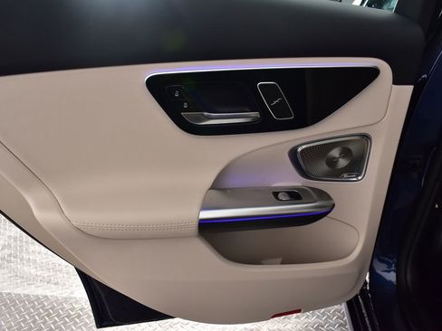 Certified 2025 Mercedes-Benz C 300 4MATIC Sedan image 29