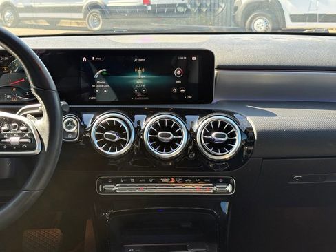 Used 2019 Mercedes-Benz A 220 image 12