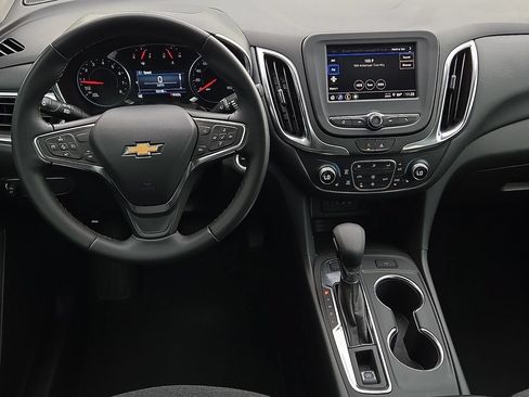 Used 2024 Chevrolet Equinox LT AWD/4WD image 10