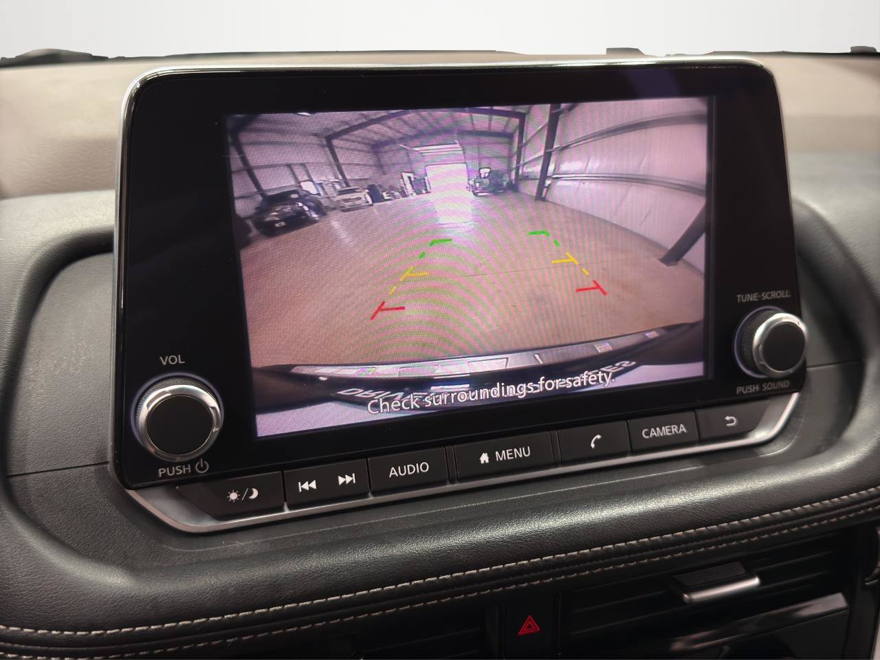 Used 2022 Nissan Rogue SV FWD image 19