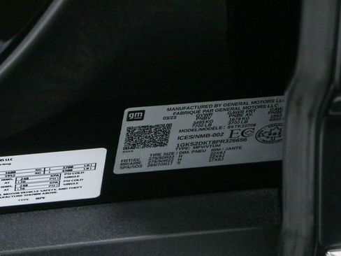 Used 2023 GMC Yukon Denali AWD/4WD image 39