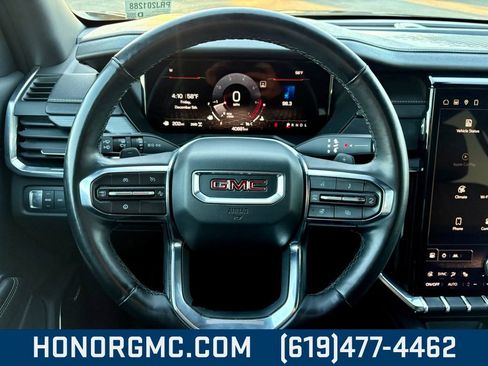 Used 2024 GMC Acadia Elevation image 24