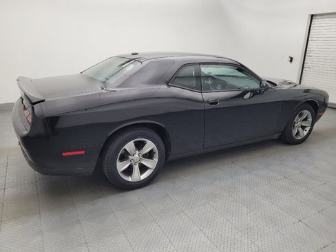 Used 2019 Dodge Challenger SXT RWD image 10