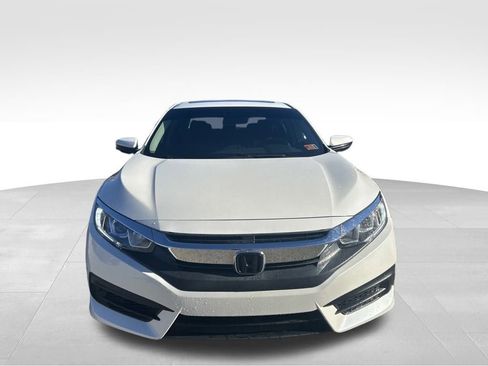 Used 2017 Honda Civic EX image 8