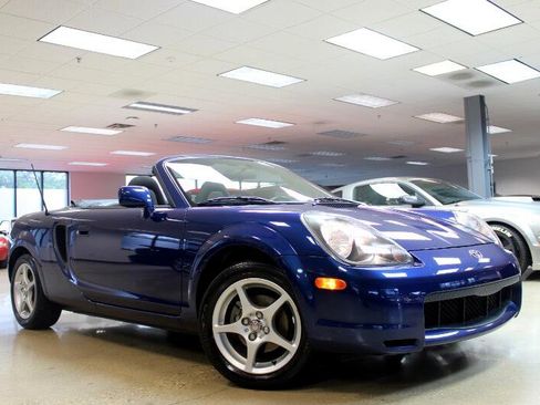 Used 2001 Toyota MR2 image 1