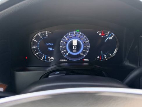 Used 2019 Cadillac Escalade ESV Luxury AWD/4WD image 50