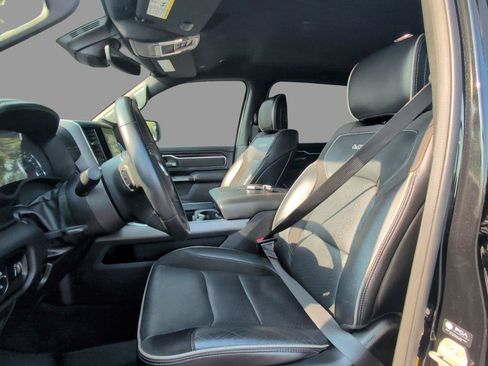 Used 2024 RAM 1500 Laramie RWD image 17