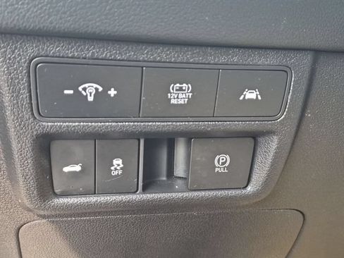 Used 2023 Hyundai Sonata Limited FWD image 17