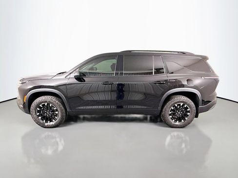Used 2025 Chevrolet Traverse Z71 w/ Enhanced Driving Package AWD/4WD image 4