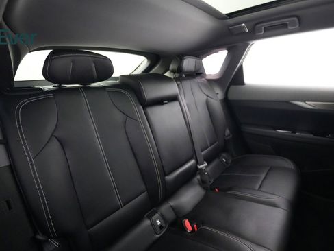 Used 2025 Cadillac Optiq Luxury 1 AWD/4WD image 5