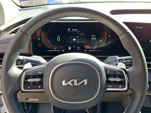 New 2026 Kia Carnival EX image 11