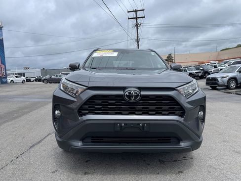 Used 2021 Toyota RAV4 XLE w/ Convenience Package AWD/4WD image 5