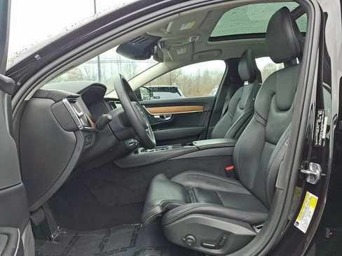 Used 2018 Volvo S90 T8 Inscription image 14