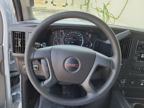 New 2025 GMC Savana 2500 w/ Driver Convenience Package RWD image 19