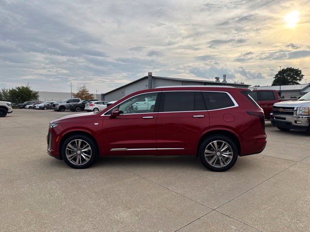 Used 2021 Cadillac XT6 Premium Luxury w/ LPO, Floor Liner Package AWD/4WD image 4