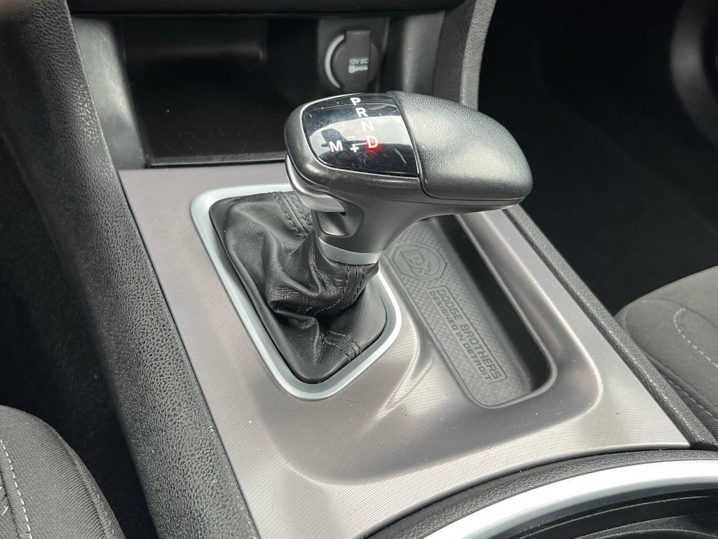 Used 2023 Dodge Charger SXT RWD image 27