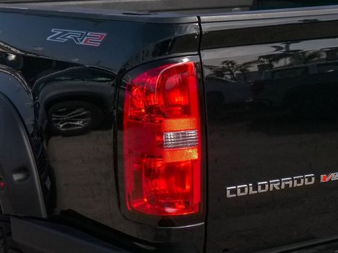 Used 2020 Chevrolet Colorado ZR2 w/ ZR2 Midnight Special Edition image 10