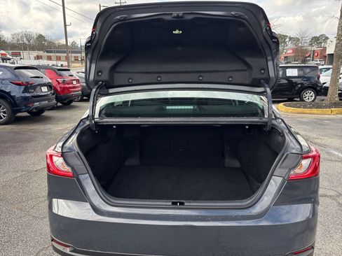 Used 2025 Toyota Camry LE image 36