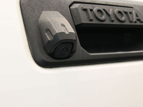 Used 2022 Toyota Tacoma 2WD Double Cab image 32
