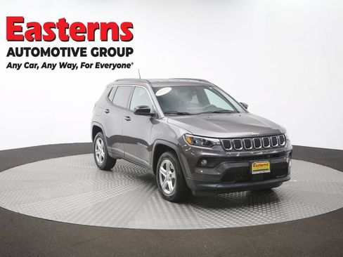 Used 2024 Jeep Compass Latitude AWD/4WD image 45