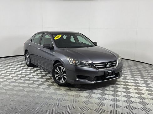 Used 2013 Honda Accord LX image 2