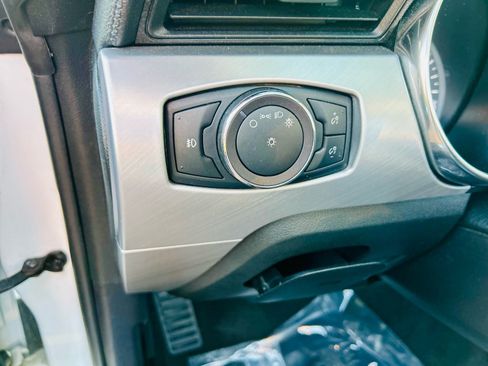 Used 2019 Ford Mustang GT Premium RWD image 17