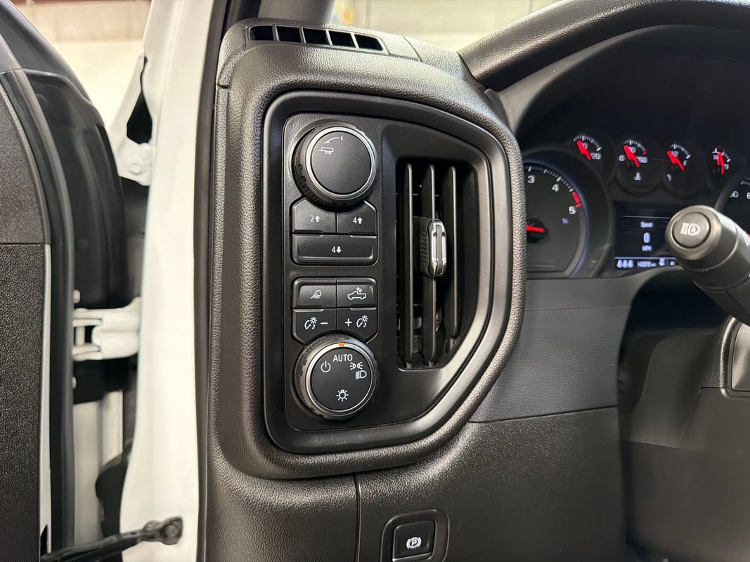 Used 2024 Chevrolet Silverado 2500 Custom w/ Custom Value Package AWD/4WD image 24