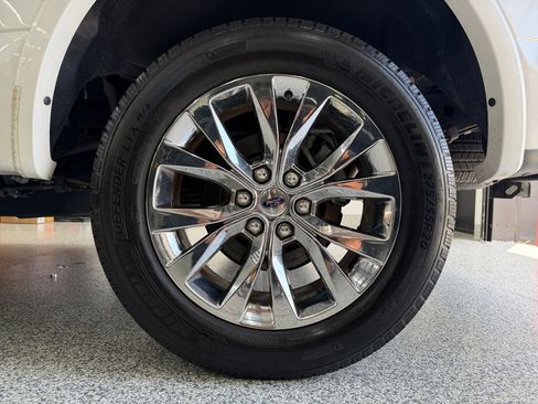 Used 2017 Ford F150 Lariat RWD image 46