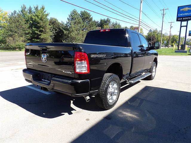 Used 2024 RAM 2500 Big Horn w/ Sport Appearance Package AWD/4WD image 5