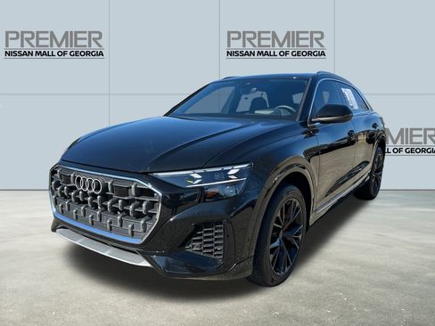 Used 2024 Audi Q8 Prestige AWD/4WD image 1