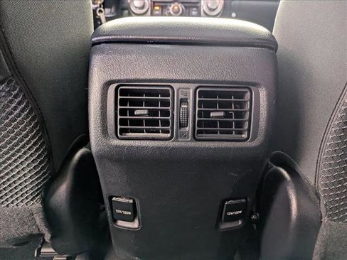 Used 2016 Toyota 4Runner SR5 AWD/4WD image 16