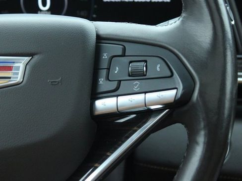 Used 2021 Cadillac Escalade Premium Luxury w/ Driver Assist Tech Package image 28