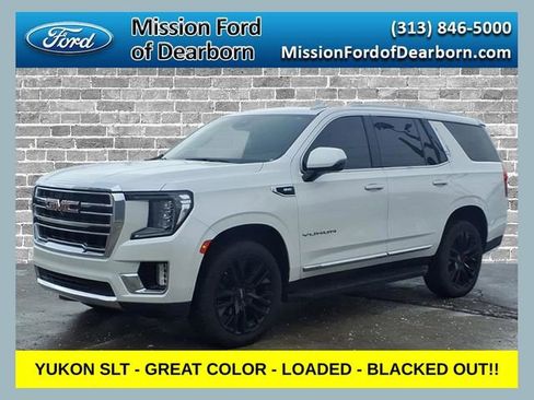 Used 2023 GMC Yukon SLT w/ SLT Premium Package image 1