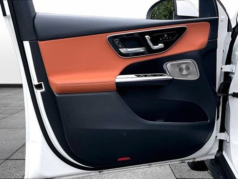 Certified 2026 Mercedes-Benz GLC 300 4MATIC image 23