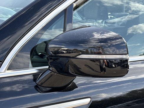 Used 2023 Kia Sorento EX image 29