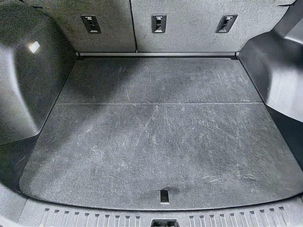 Used 2026 Chevrolet Equinox LT FWD image 17